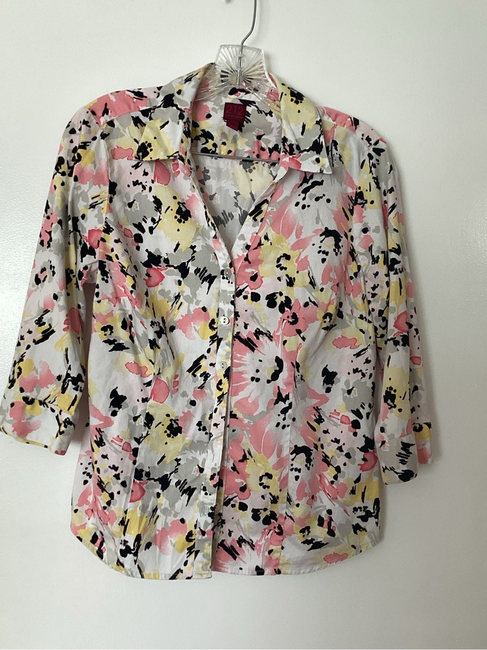 Women’s Large 212 COLLECTION Pink, Yellow & Black Floral Button-Up Blouse